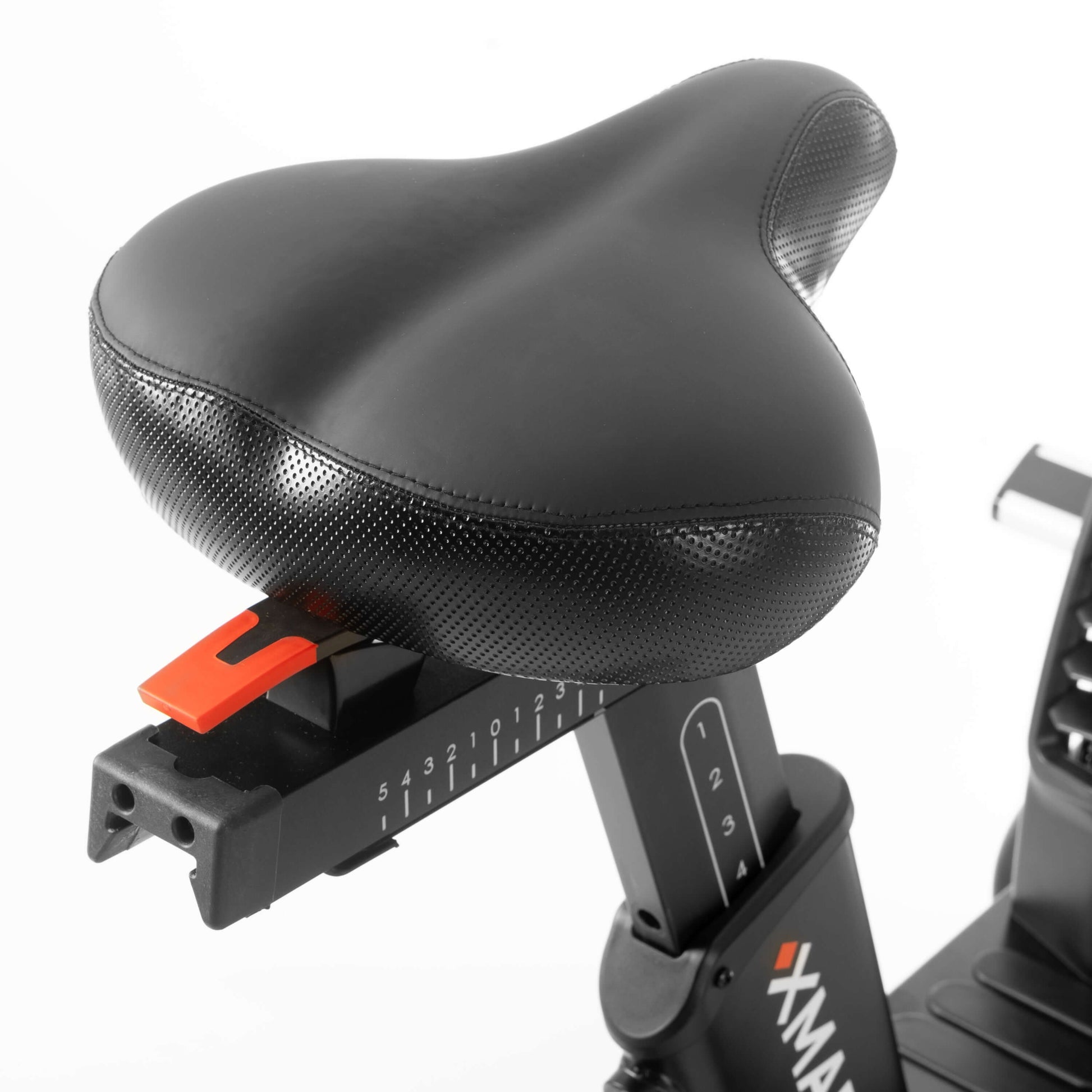 CAT 5 Hurricane Commercial Air Bike adjustable saddle and seat height feature